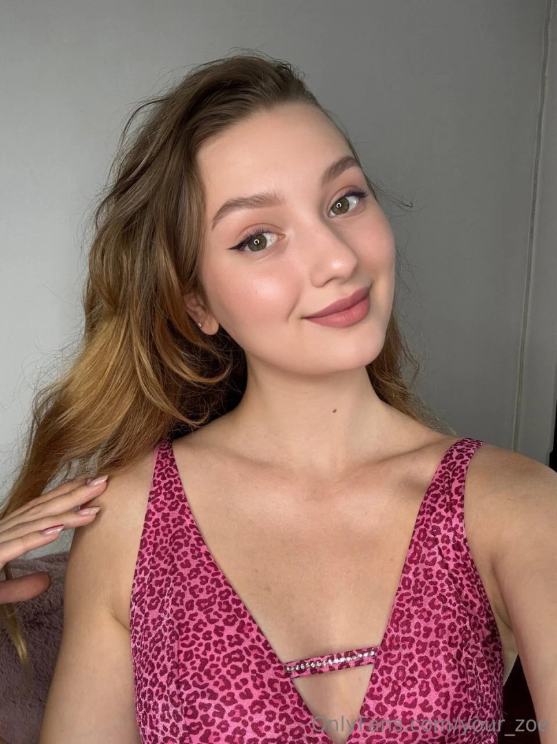 your_zoe [ your-zoe ] Onlyfans leaked photo 18549082 on Hotleaks.tv