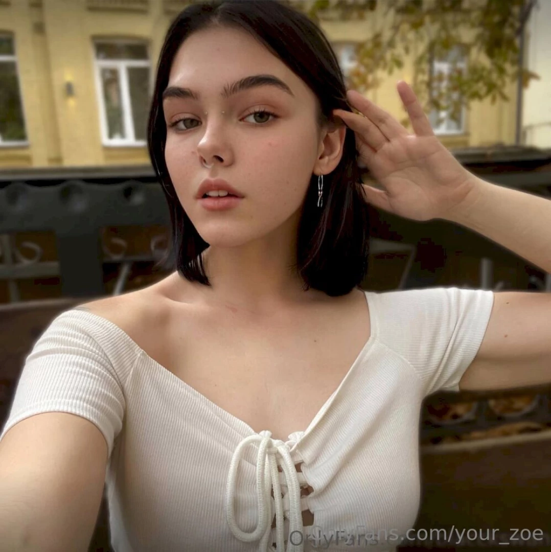 your_zoe [ your-zoe ] Onlyfans leaked photo 18563560 on Hotleaks.tv