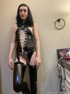 18548402