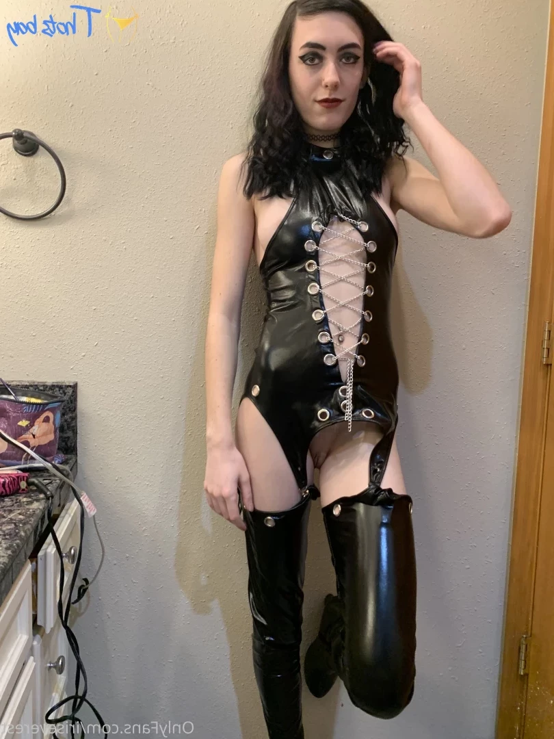 iriseverest Onlyfans leaked photo 18548403 on Hotleaks.tv