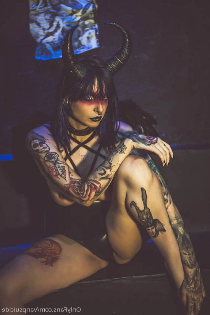 𝖘𝖚𝖈𝖈𝖚𝖇𝖚𝖘 𝗼𝗳 𝘀𝗲𝘅𝘁 [ vanpsuicide ] Onlyfans leaked photo 1209223 on Hotleaks.tv