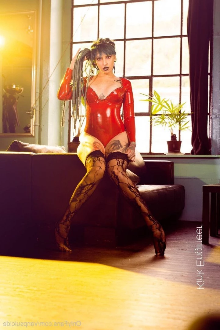 𝖘𝖚𝖈𝖈𝖚𝖇𝖚𝖘 𝗼𝗳 𝘀𝗲𝘅𝘁 [ vanpsuicide ] Onlyfans leaked photo 1209751 on Hotleaks.tv