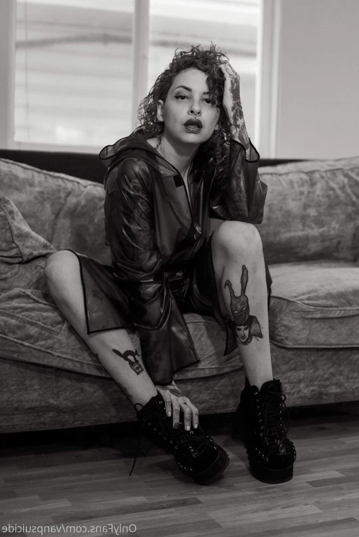 𝖘𝖚𝖈𝖈𝖚𝖇𝖚𝖘 𝗼𝗳 𝘀𝗲𝘅𝘁 [ vanpsuicide ] Onlyfans leaked photo 1210227 on Hotleaks.tv