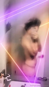 1824433