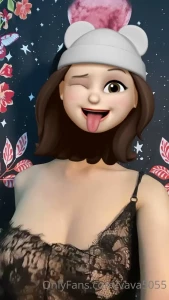 1825118