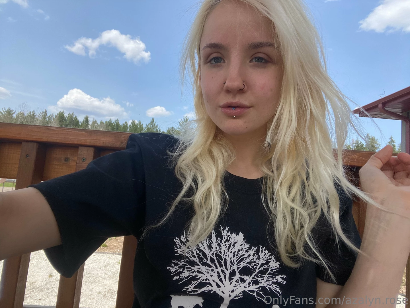 azalyn.rose [ azalyn-rose ] Onlyfans leaked photo 18549750 on Hotleaks.tv
