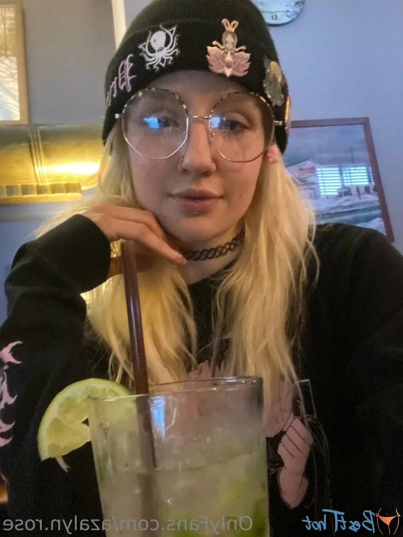 azalyn.rose [ azalyn-rose ] Onlyfans leaked photo 18549869 on Hotleaks.tv
