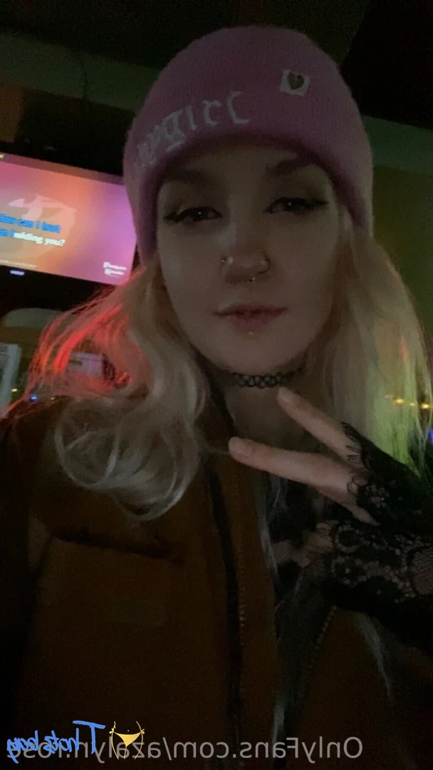 azalyn.rose [ azalyn-rose ] Onlyfans leaked photo 18549928 on Hotleaks.tv