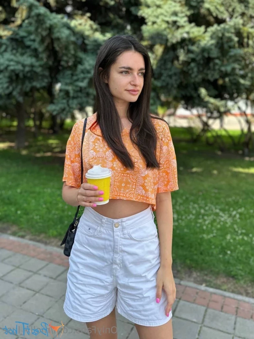 molly_via [ molly-via ] Onlyfans leaked photo 18599399 on Hotleaks.tv