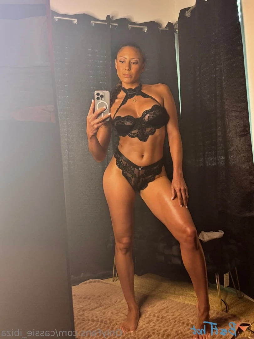 cassie_ibiza [ cassie-ibiza ] Onlyfans leaked photo 18552744 on Hotleaks.tv