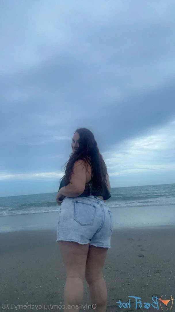 juicycherry178 Onlyfans leaked photo 18555914 on Hotleaks.tv