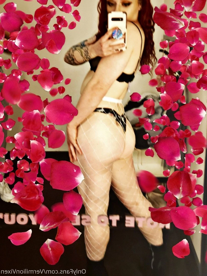 Ms Red [ vermilionvixen ] Onlyfans leaked photo 1213065 on Hotleaks.tv