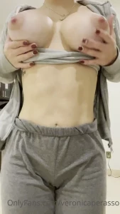 Veronica Victoria Perasso [ veronicavictoriaperasso ] Onlyfans leaked video 1826948 on Hotleaks.tv