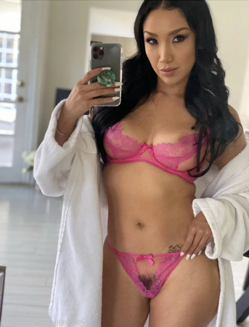 Vicki Chase [ vickichase ] Onlyfans leaked photo 1215863 on Hotleaks.tv