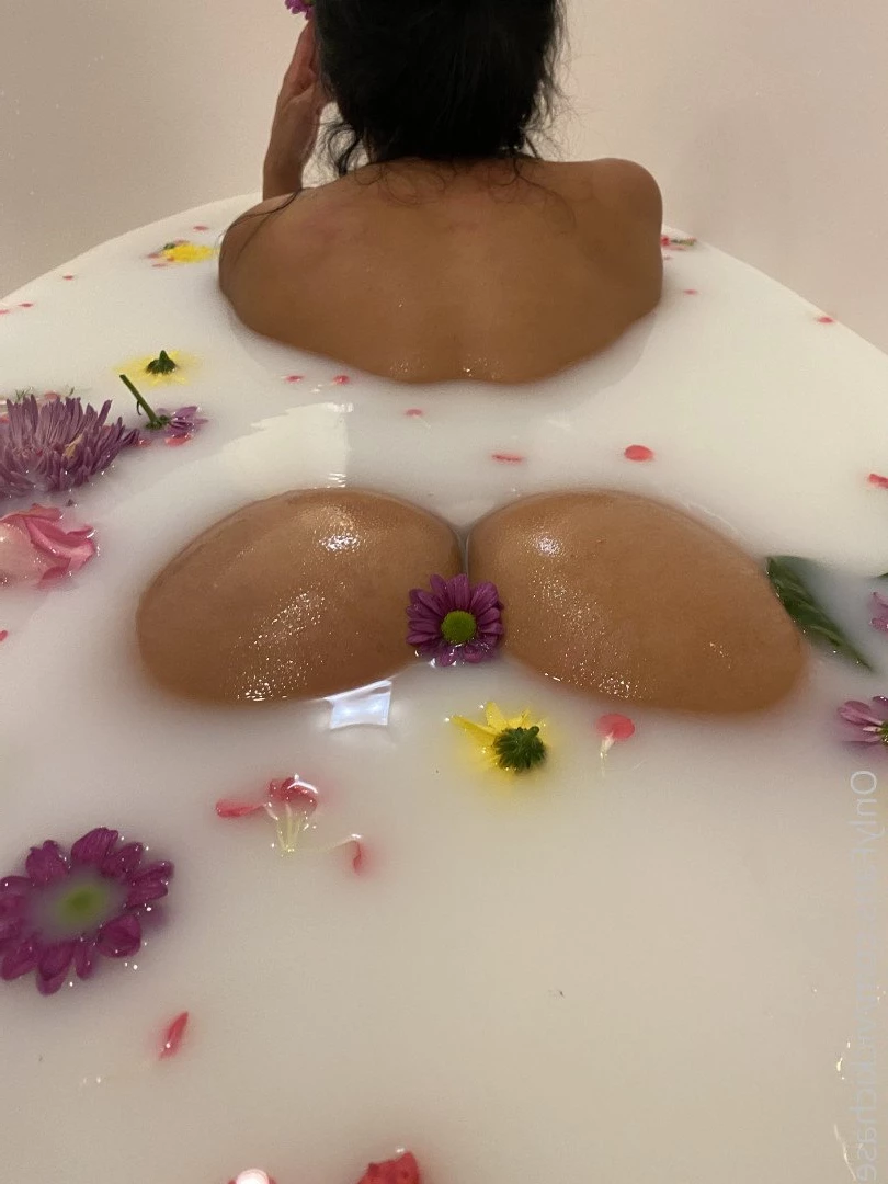 Vicki Chase [ vickichase ] Onlyfans leaked photo 1216291 on Hotleaks.tv