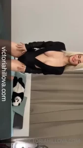 10703332