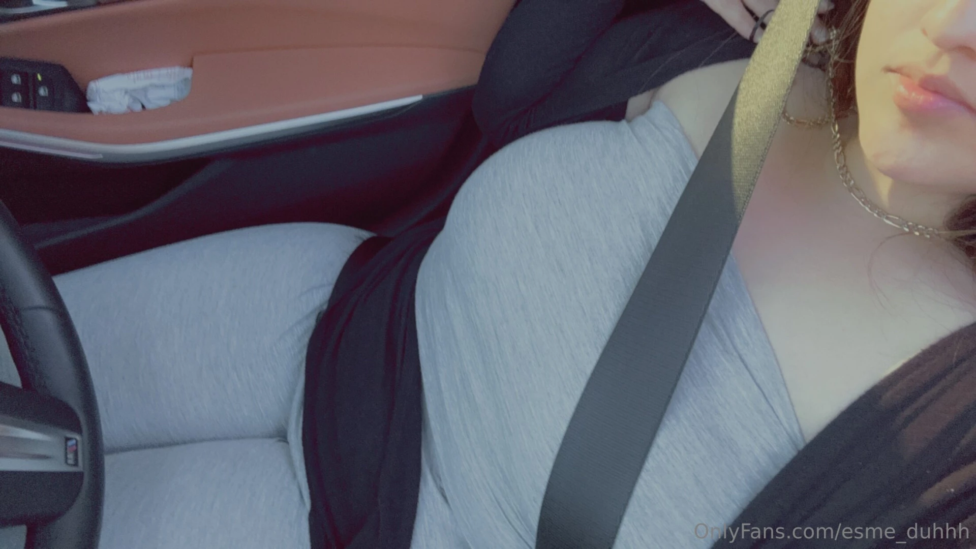 esme_duhhh [ esme-duhhh ] Onlyfans leaked photo 18578137 on Hotleaks.tv