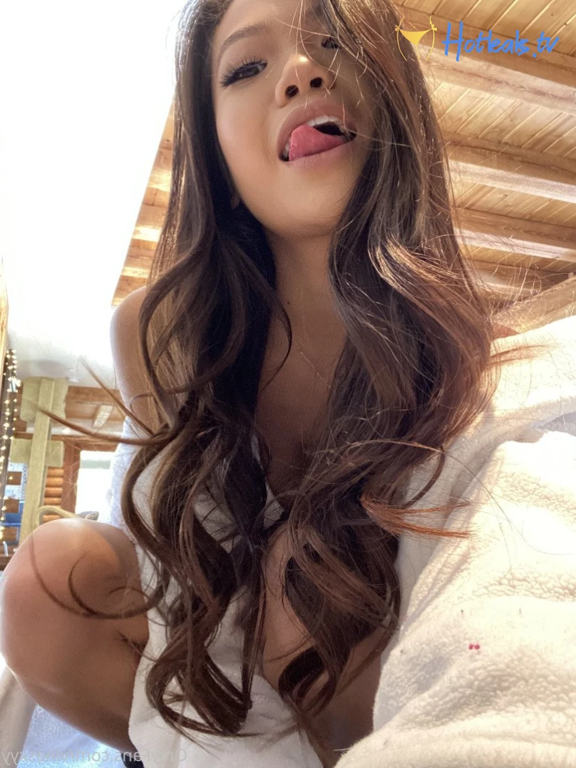 Vina Sky [ vinaskyy ] Onlyfans leaked photo 4224612 on Hotleaks.tv