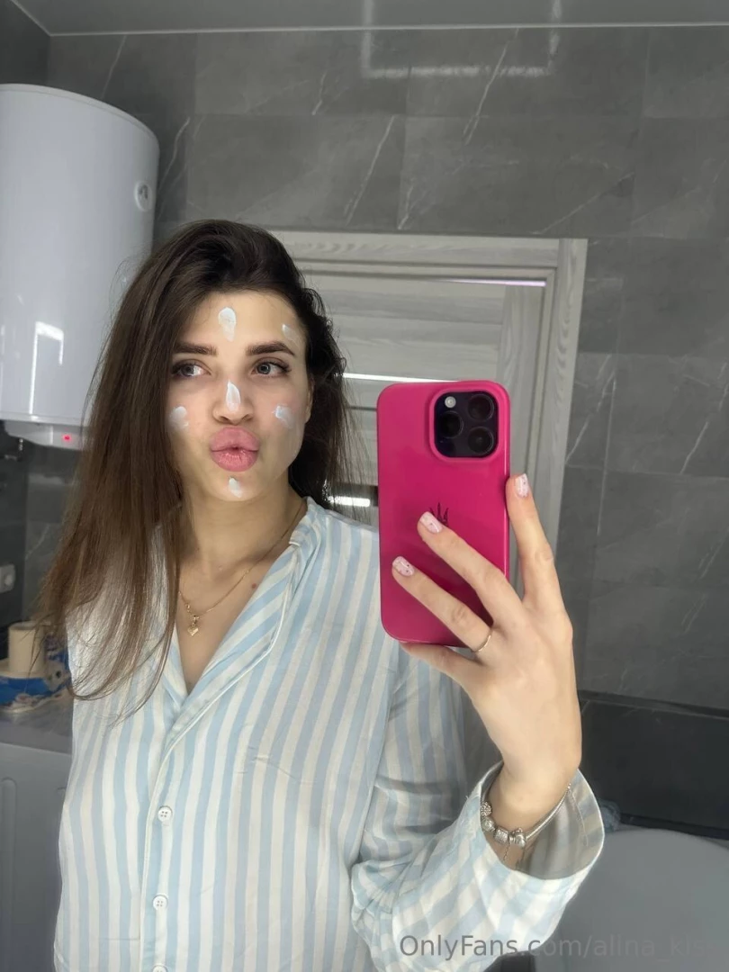 alina_kiss [ alina-kiss ] Onlyfans leaked photo 18579397 on Hotleaks.tv