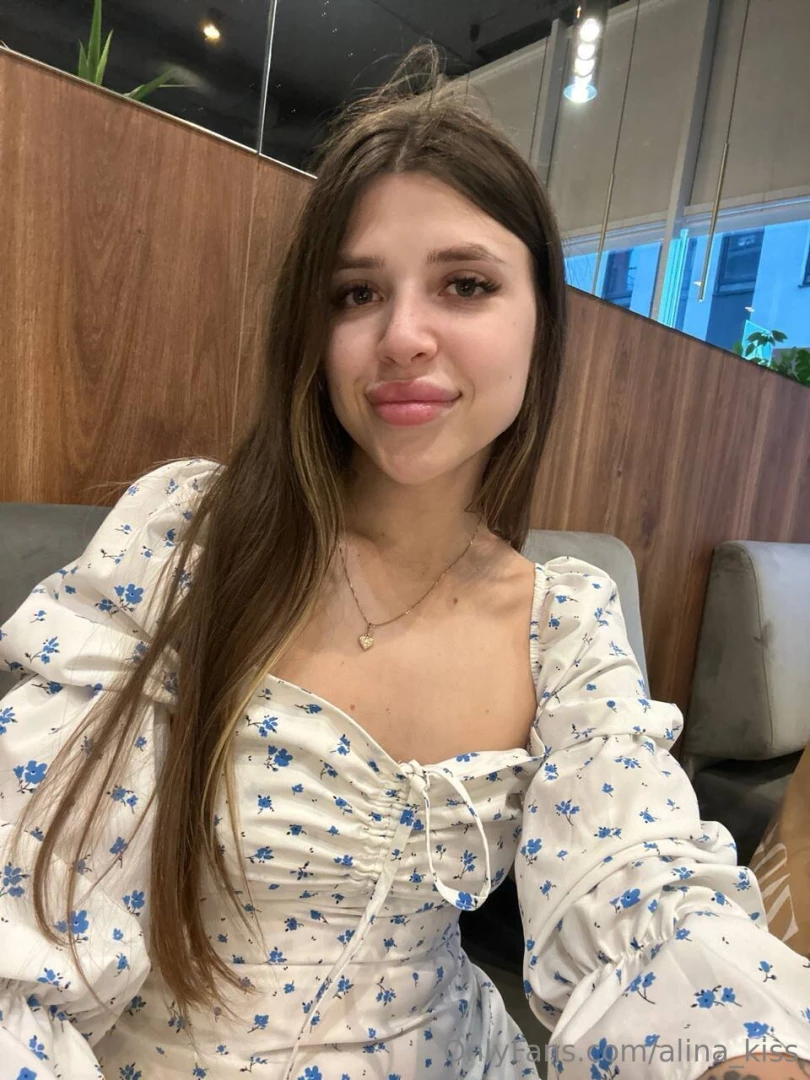 alina_kiss [ alina-kiss ] Onlyfans leaked photo 18579640 on Hotleaks.tv