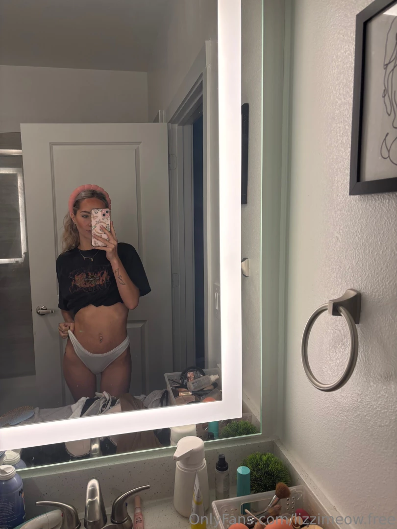 lizzimeow.free [ lizzimeow-free ] Onlyfans leaked photo 18586045 on Hotleaks.tv