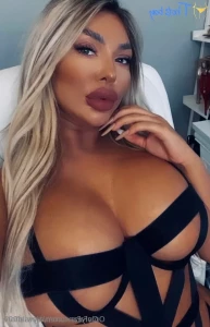 18653918