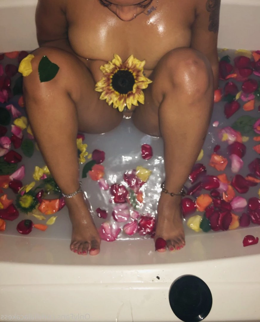 vyxia.69 Onlyfans leaked photo 1229978 on Hotleaks.tv