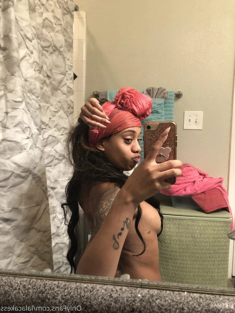vyxia.69 Onlyfans leaked photo 1230018 on Hotleaks.tv