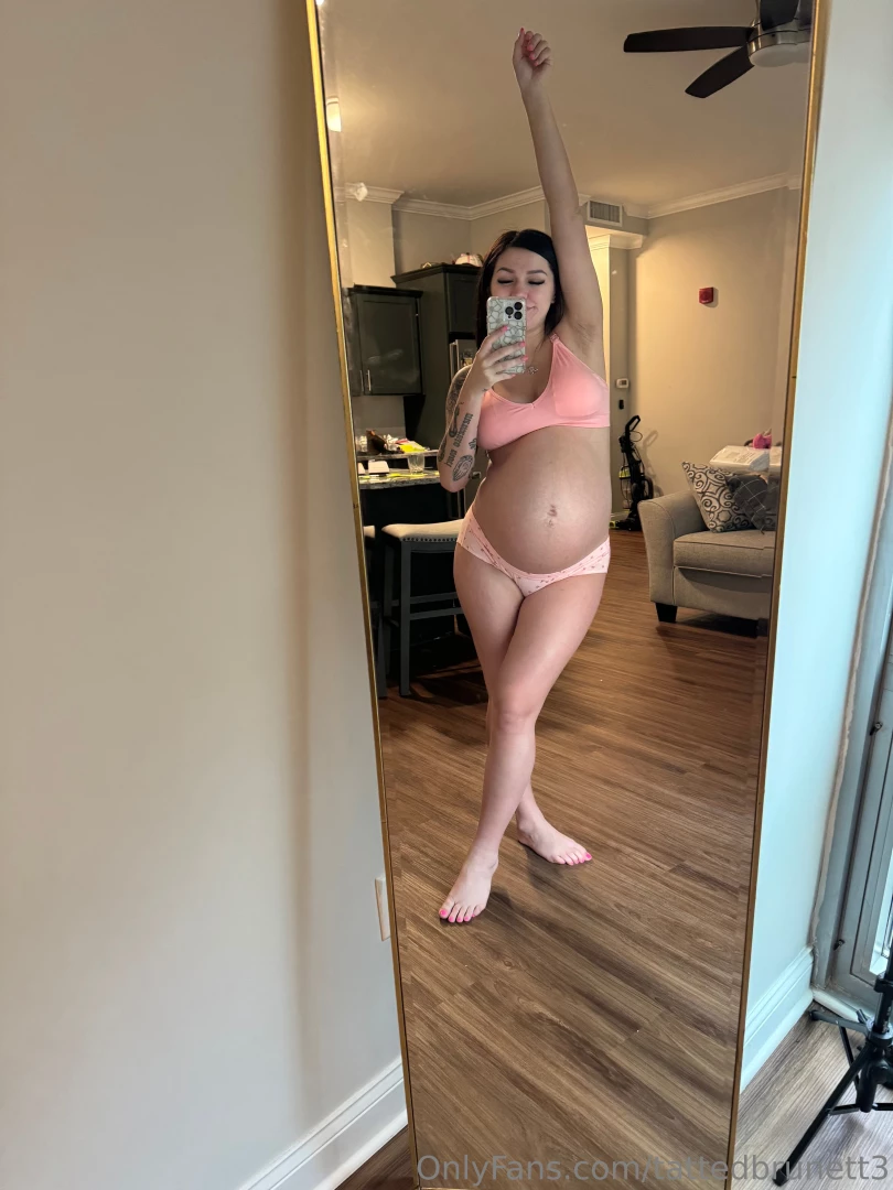 tattedbrunett3 Onlyfans leaked photo 18596938 on Hotleaks.tv