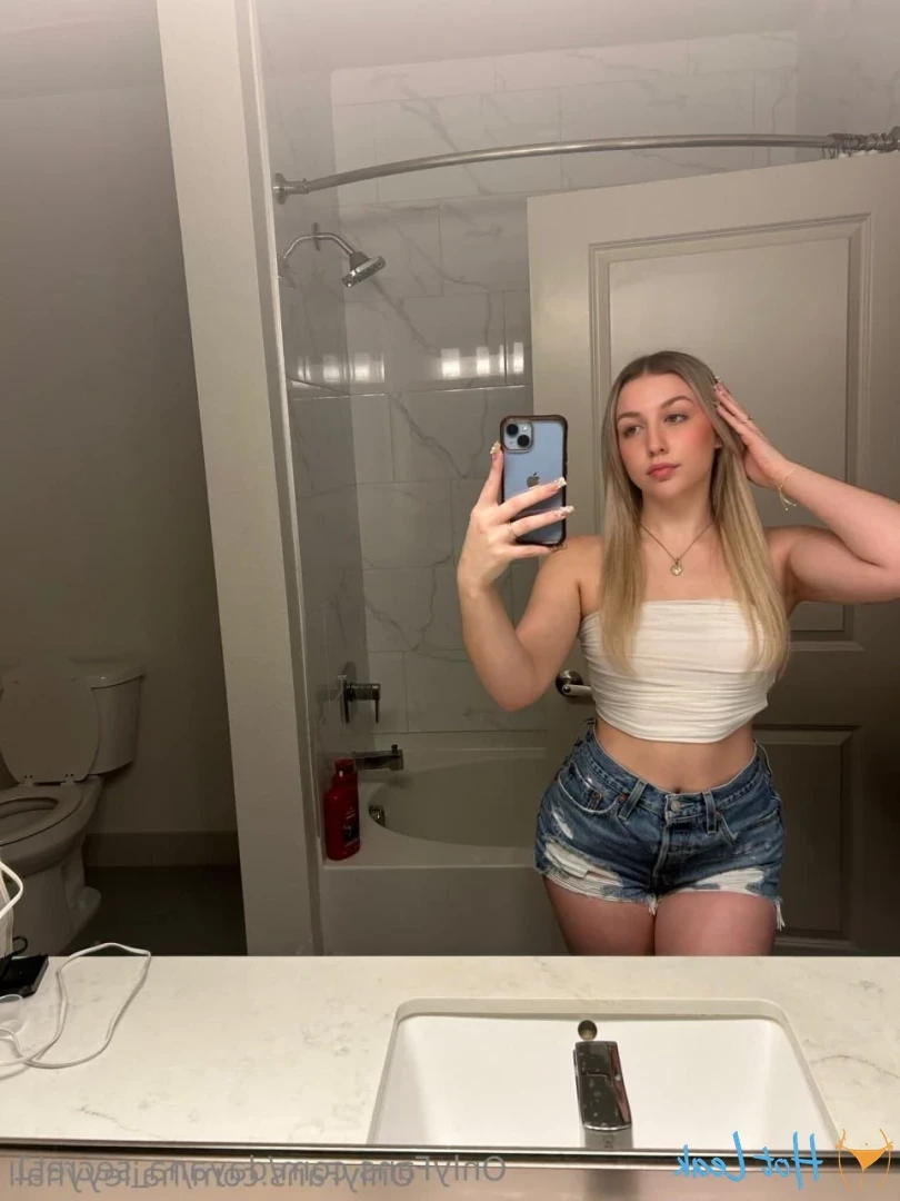 dayana_secret1 [ dayana-secret1 ] Onlyfans leaked photo 18598126 on Hotleaks.tv