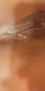 1839243