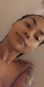 1839251