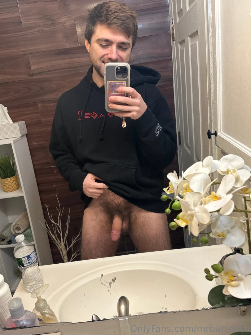 mrbuttoncb Onlyfans leaked photo 18612824 on Hotleaks.tv