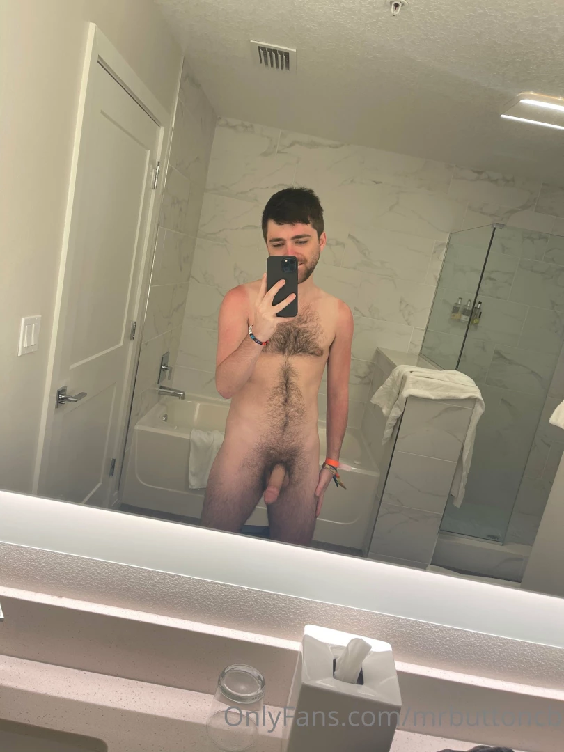 mrbuttoncb Onlyfans leaked photo 18613291 on Hotleaks.tv