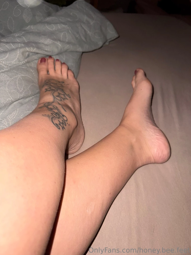 honey.bee.feet [ honey-bee-feet ] Onlyfans leaked photo 18613935 on Hotleaks.tv