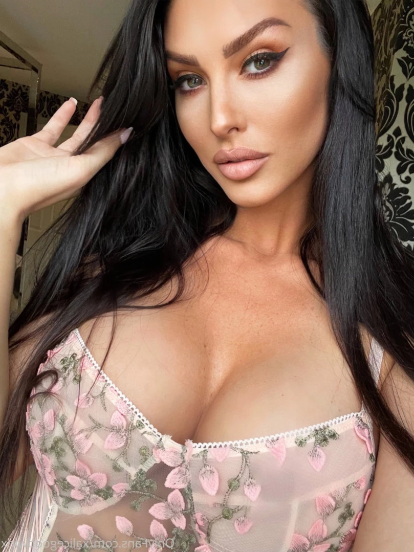 Alice Goodwin [ xalicegoodwinx ] Onlyfans leaked photo 15591110 on Hotleaks.tv