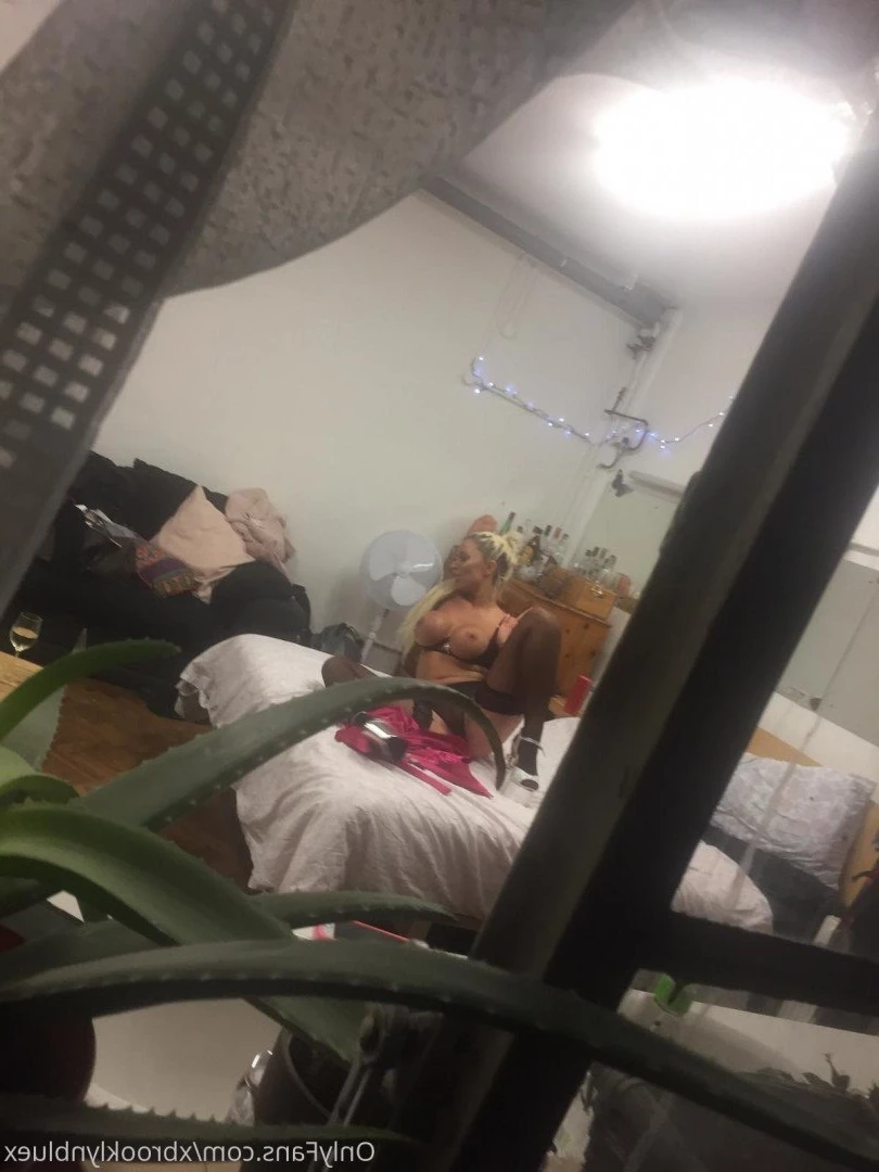 Miss Brooklyn Blue [ xbrooklynbluex ] Onlyfans leaked photo 1245405 on Hotleaks.tv