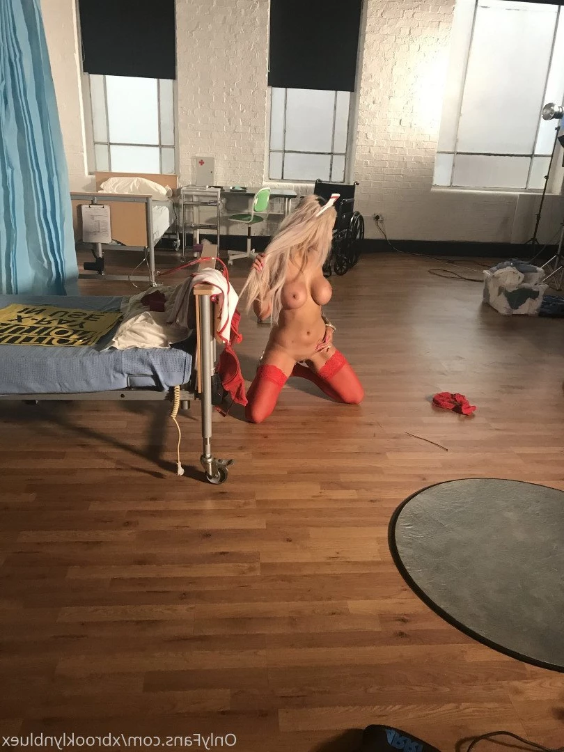 Miss Brooklyn Blue [ xbrooklynbluex ] Onlyfans leaked photo 1247313 on Hotleaks.tv