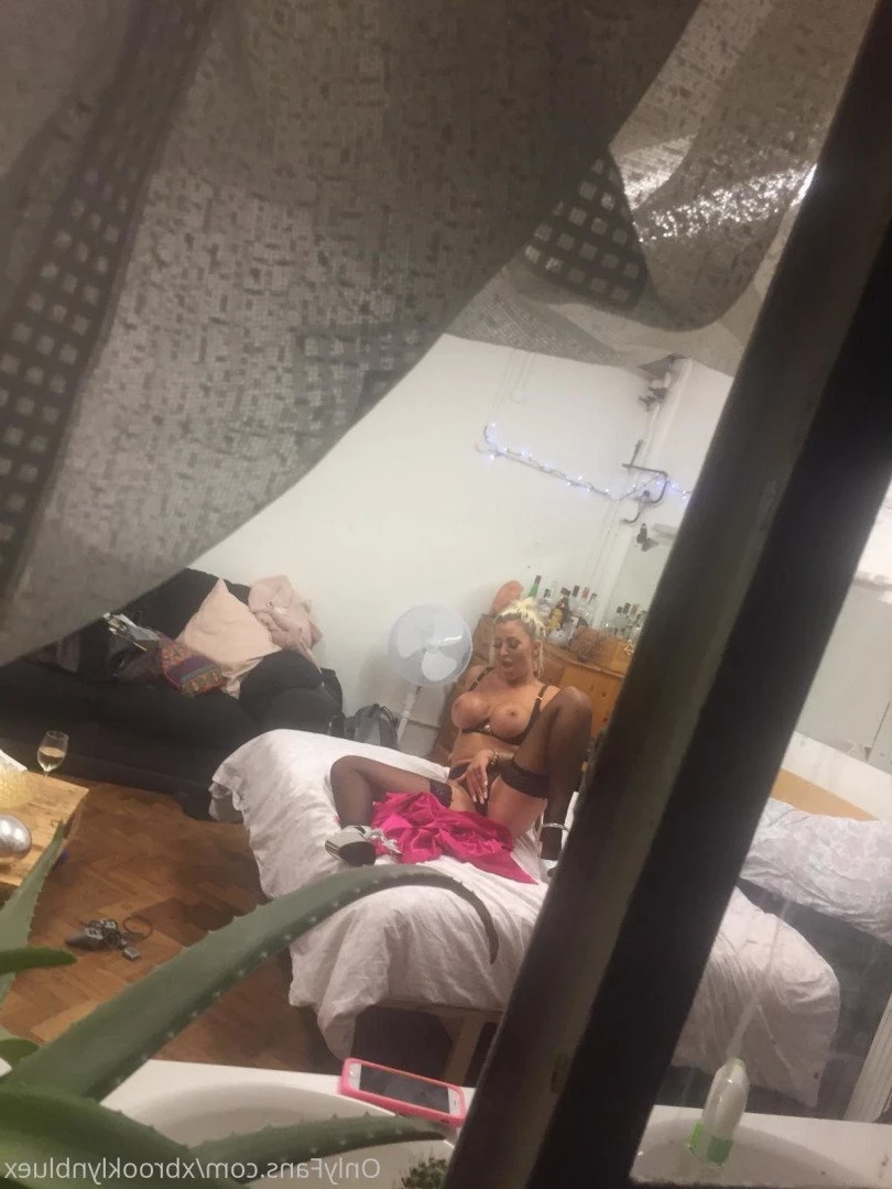 Miss Brooklyn Blue [ xbrooklynbluex ] Onlyfans leaked photo 1247331 on Hotleaks.tv