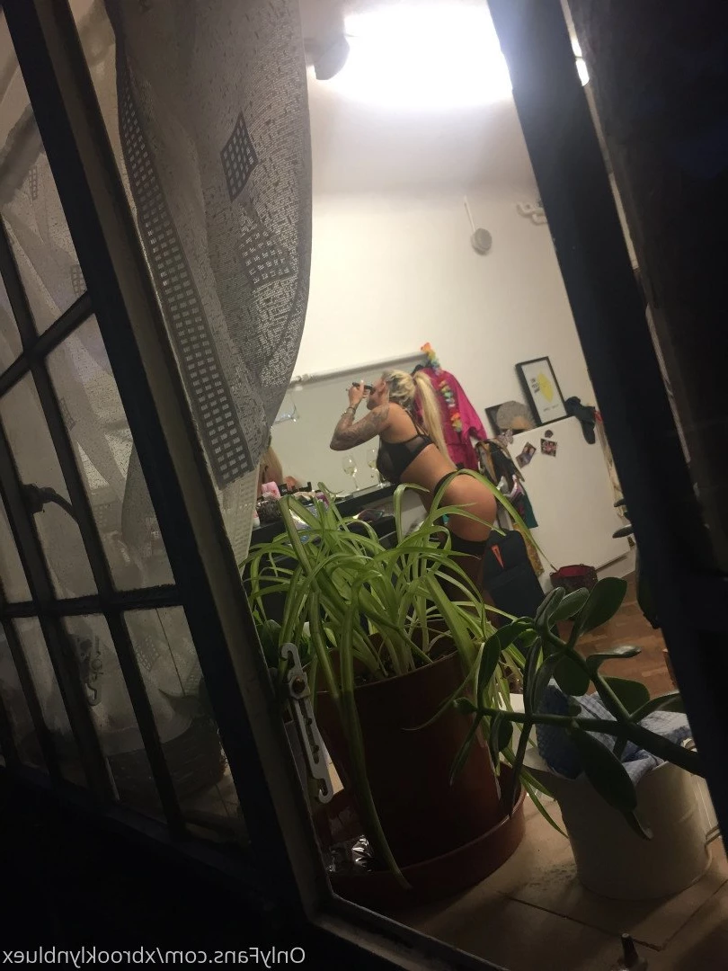 Miss Brooklyn Blue [ xbrooklynbluex ] Onlyfans leaked photo 1247948 on Hotleaks.tv