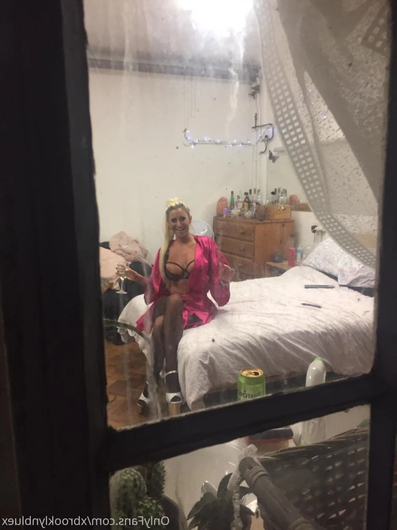 Miss Brooklyn Blue [ xbrooklynbluex ] Onlyfans leaked photo 1248179 on Hotleaks.tv