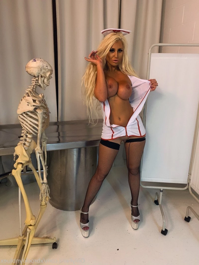 Miss Brooklyn Blue [ xbrooklynbluex ] Onlyfans leaked photo 1248213 on Hotleaks.tv