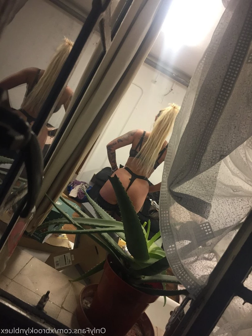 Miss Brooklyn Blue [ xbrooklynbluex ] Onlyfans leaked photo 1248300 on Hotleaks.tv