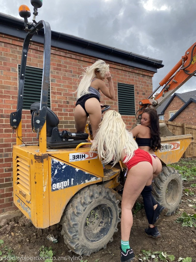 Miss Brooklyn Blue [ xbrooklynbluex ] Onlyfans leaked photo 1248903 on Hotleaks.tv