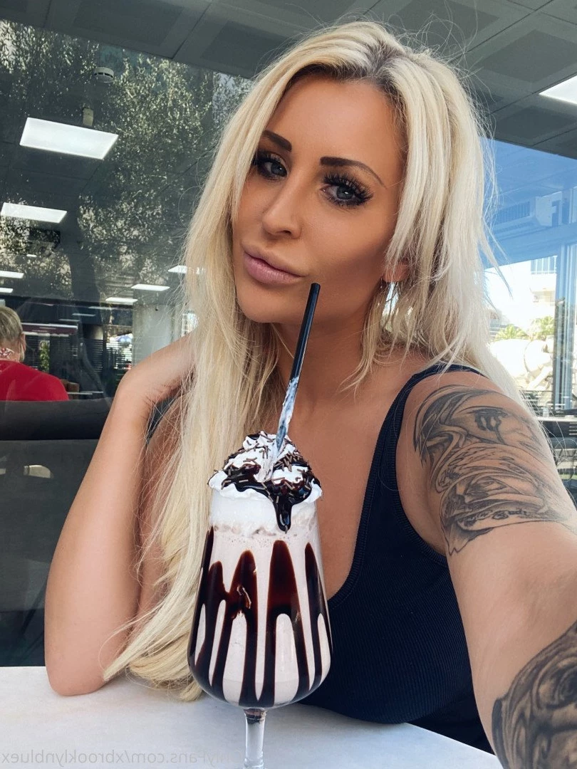 Miss Brooklyn Blue [ xbrooklynbluex ] Onlyfans leaked photo 1249131 on Hotleaks.tv
