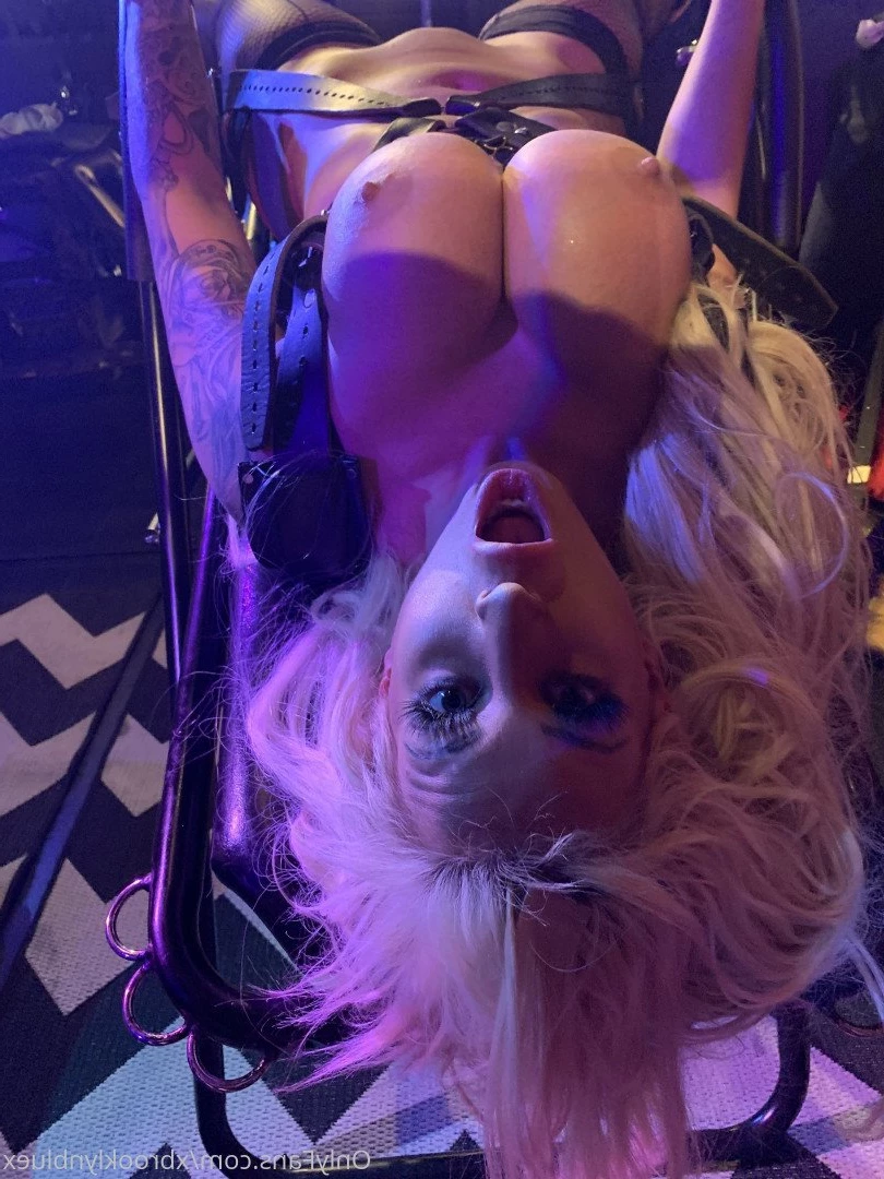 Miss Brooklyn Blue [ xbrooklynbluex ] Onlyfans leaked photo 1249537 on Hotleaks.tv