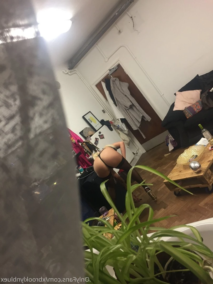 Miss Brooklyn Blue [ xbrooklynbluex ] Onlyfans leaked photo 1249566 on Hotleaks.tv