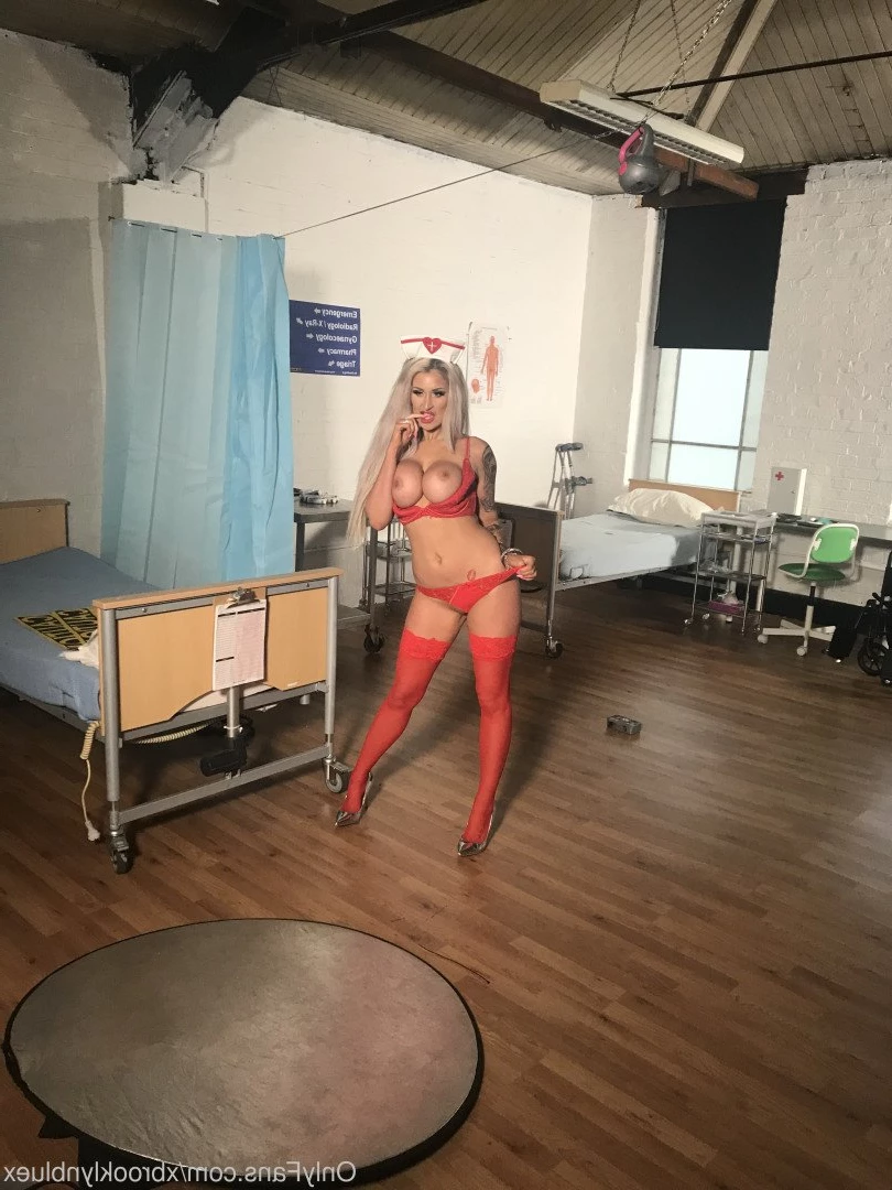 Miss Brooklyn Blue [ xbrooklynbluex ] Onlyfans leaked photo 1249889 on Hotleaks.tv