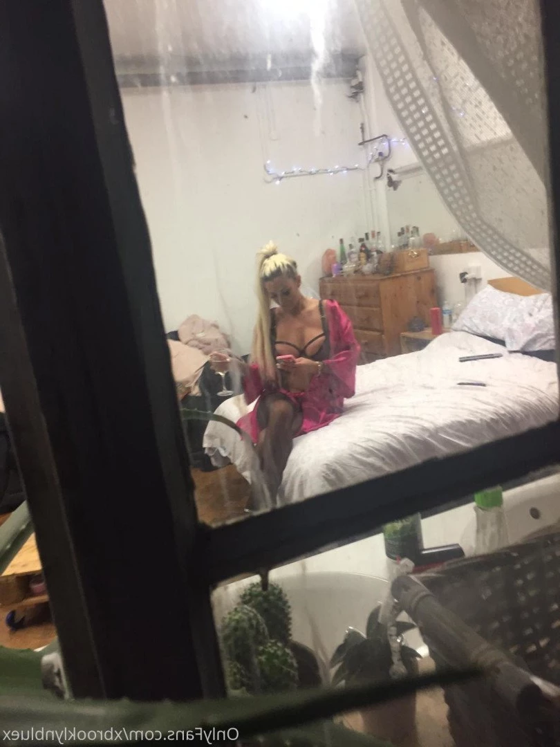 Miss Brooklyn Blue [ xbrooklynbluex ] Onlyfans leaked photo 1249955 on Hotleaks.tv