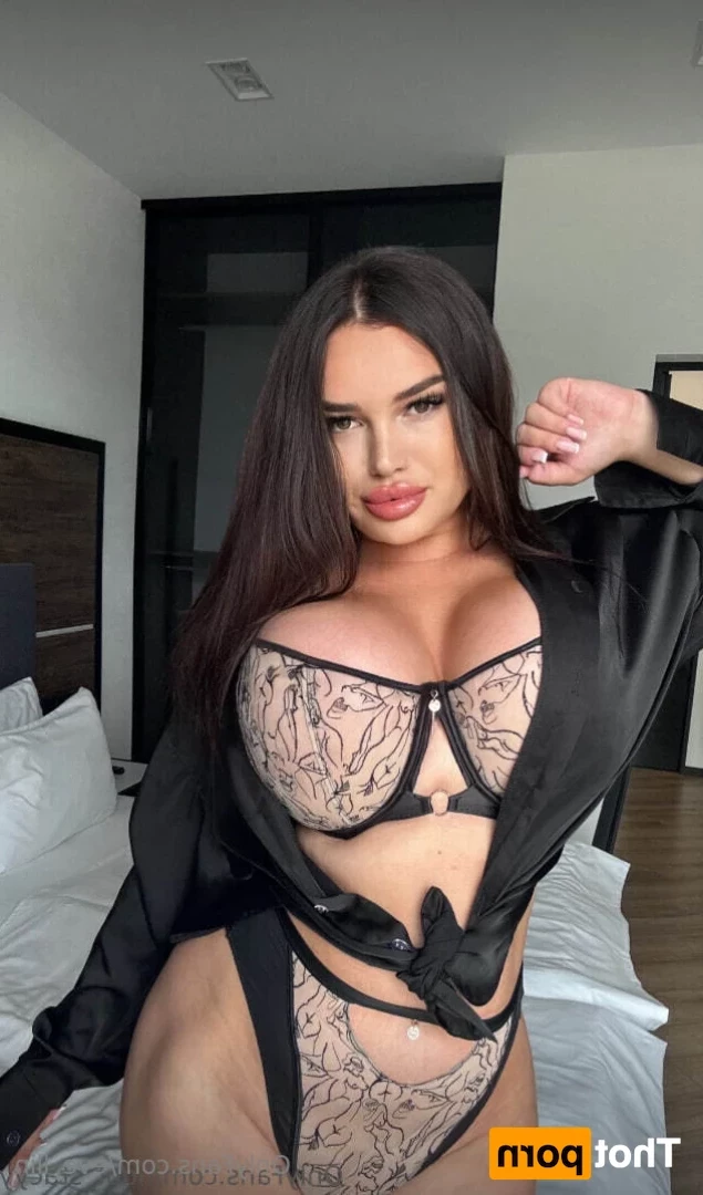eve_llin [ eve-llin ] Onlyfans leaked photo 18622942 on Hotleaks.tv